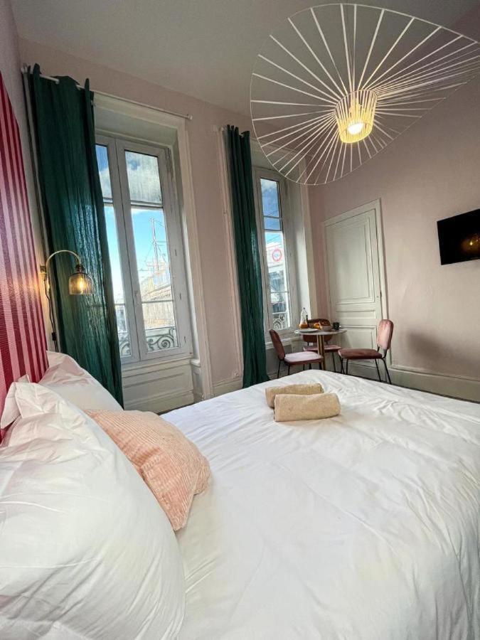 Suite Whitney Lyon Exterior foto